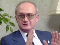 Yuri_Bezmenov.jpg