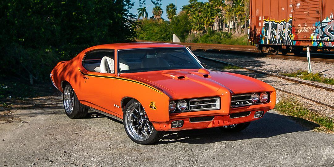 www.hotcars.com
